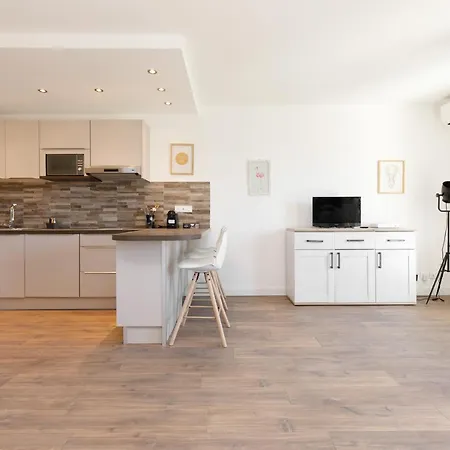 Spacieux Studio A 2 Pas De La Διαμέρισμα *